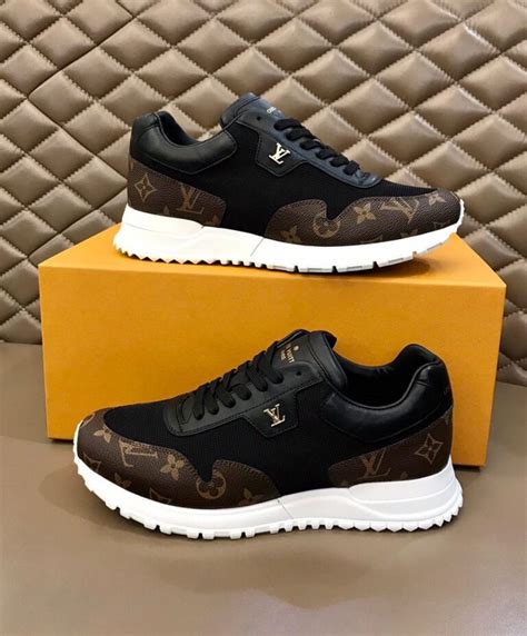 louis vuitton men's sneakers black.